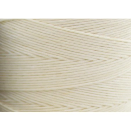 Vahakäsitelty ompelulanka luonnonvalkoinen